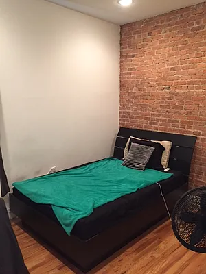 Rented by PMG Real Estate  | media 35