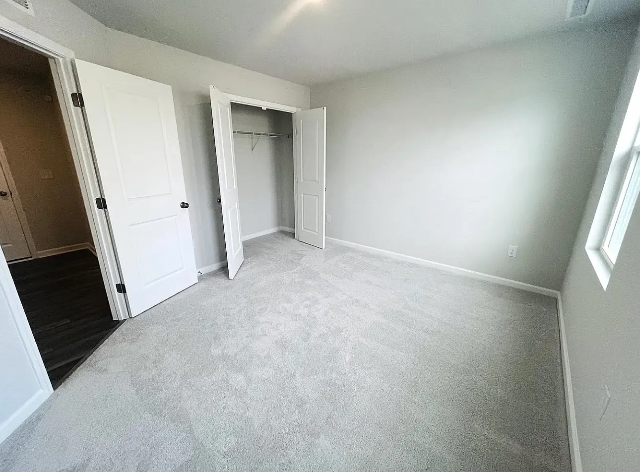 Kasota Ln, Raleigh — Photo 3