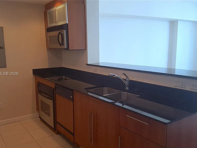 335 Biscayne Blvd #2106 — Photo 13