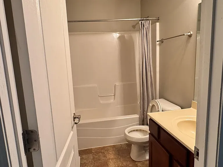 16860 Saratoga Cir — Photo 12