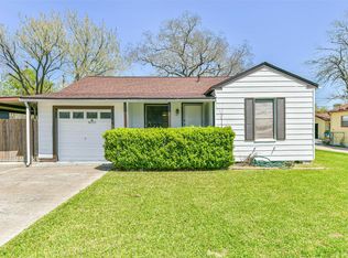 311 S Kansas St, La Porte, TX 77571