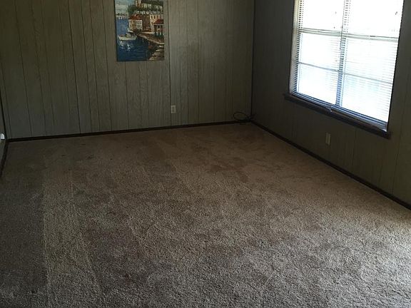 3rd image of 519 N Broadway St APT 2