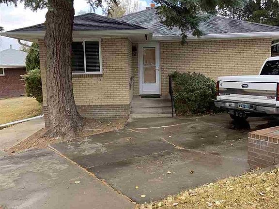 2nd image of 391 Hillcrest Way