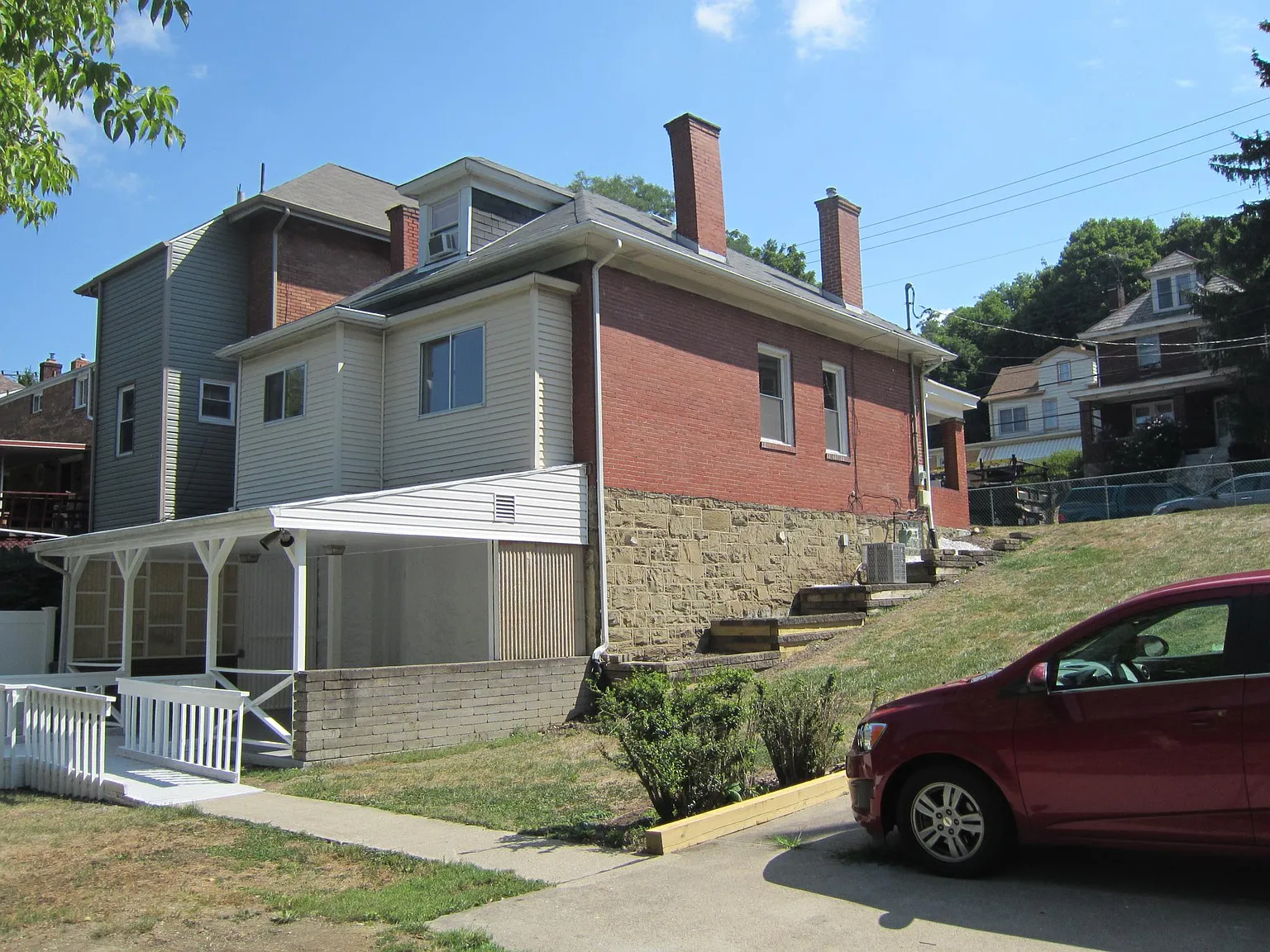 3 bed, 1850 sqft, $1,700 — Photo 4