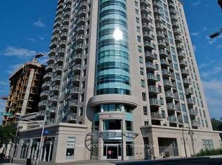 242 Rideau St #403, Ottawa, ON K1N 0B7