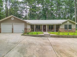 170 E Bond Rd, Wiggins, MS 39577