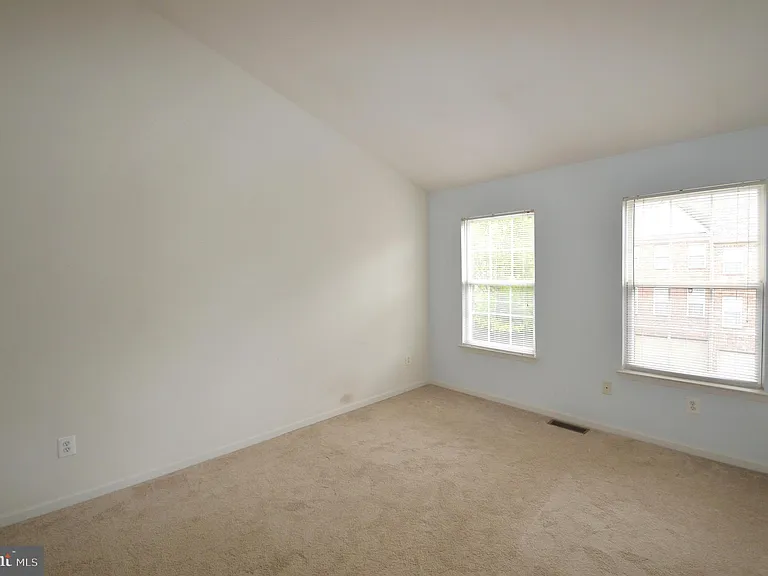4209 Trumbo Ct — Photo 21