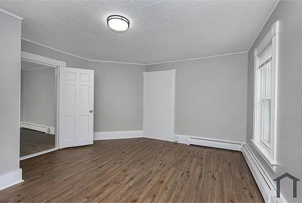 221 Lake Ave — Photo 7