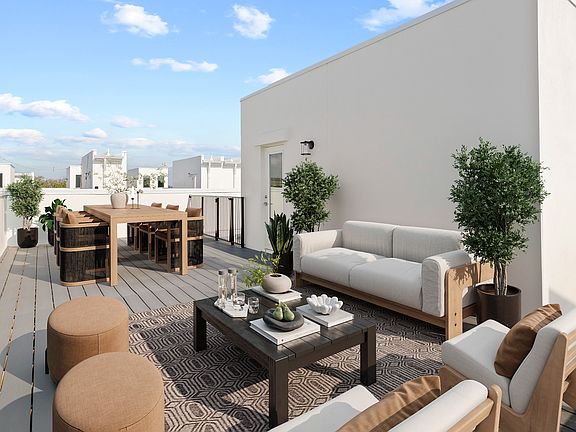 Private Rooftop Deck w a View