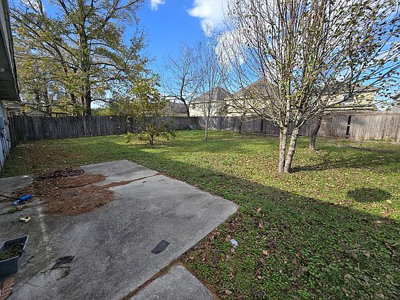 2nd image of 10823 Thorncliff Dr