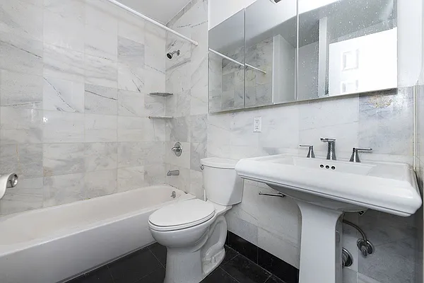 Rented by Exclusive Properties Sotheby's International Realty | media 87