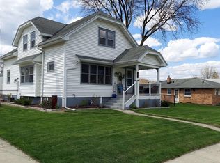 3279 S 97th St, Milwaukee, WI 53227