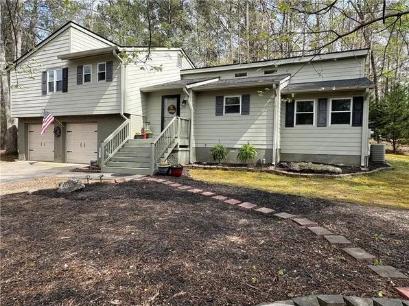 3273 Greenhill Dr, Villa Rica, GA 30180