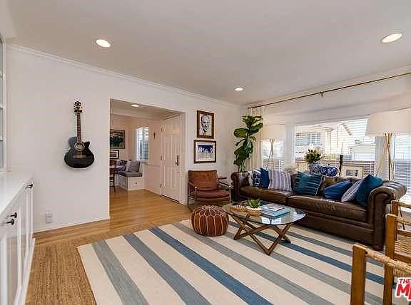 2nd image of 12627 Bonaparte Ave