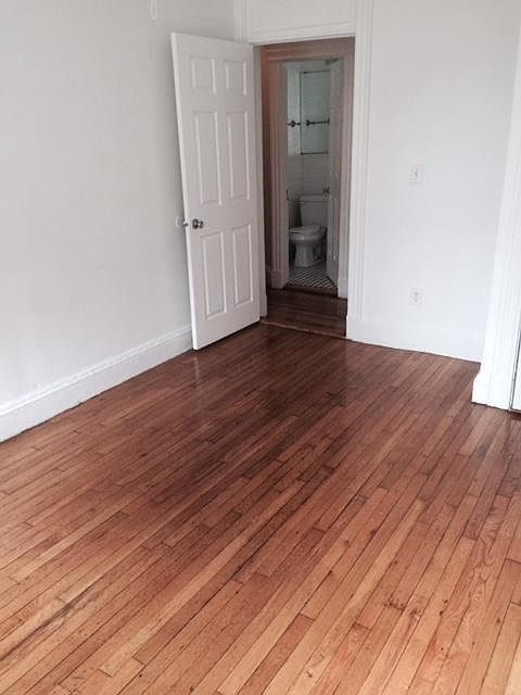 1st image of 151 Park Dr APT 14