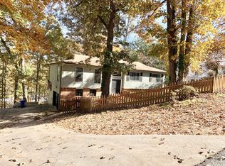 2208 Colonial Cir, Gainesville, GA 30501