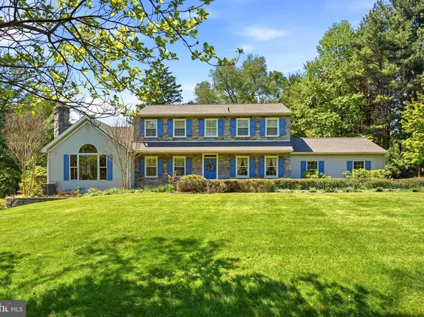 124 Ridgewood Cir, Downingtown, PA 19335