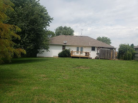 3rd image of 320 Driftwood Dr