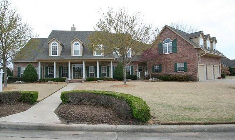 1st image of 301 Ashton Dr