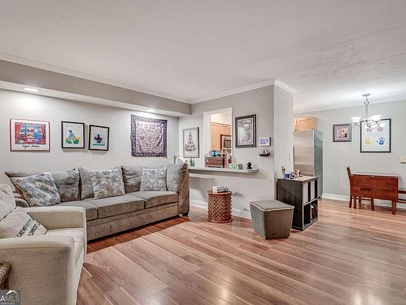 3rd image of 3083 Colonial Way APT M
