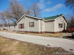 422 W Washington St, Edinburg, IL 62531