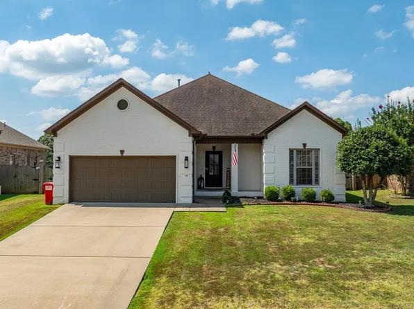 16 Oak Tree Cir, Conway, AR 72032