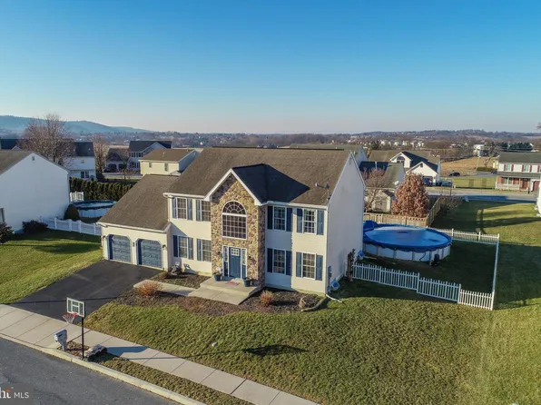 6 Shelly Dr, Reading, PA 19608