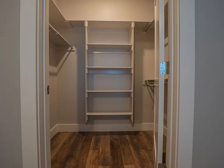 1733 Booker Cir — Photo 23