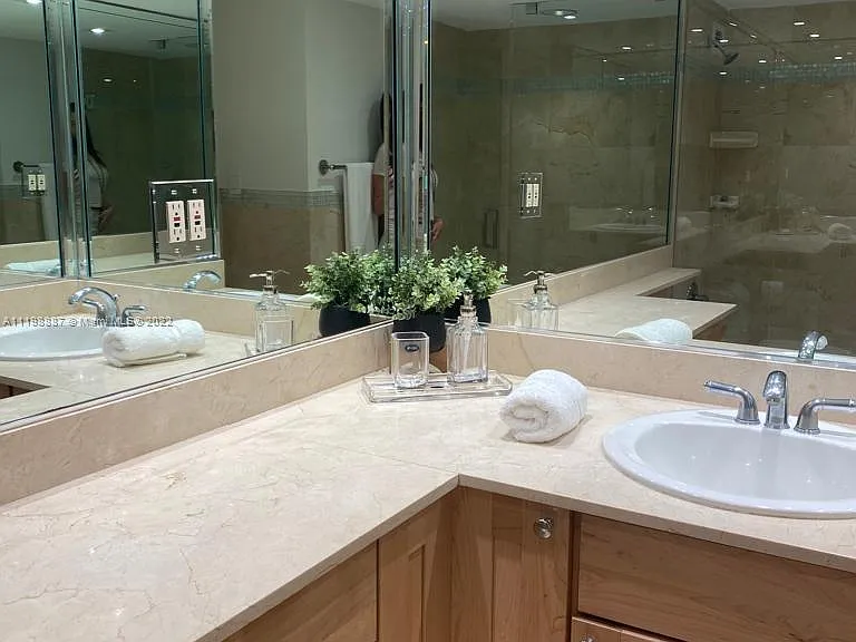 5151 Collins Ave #531 — Photo 21