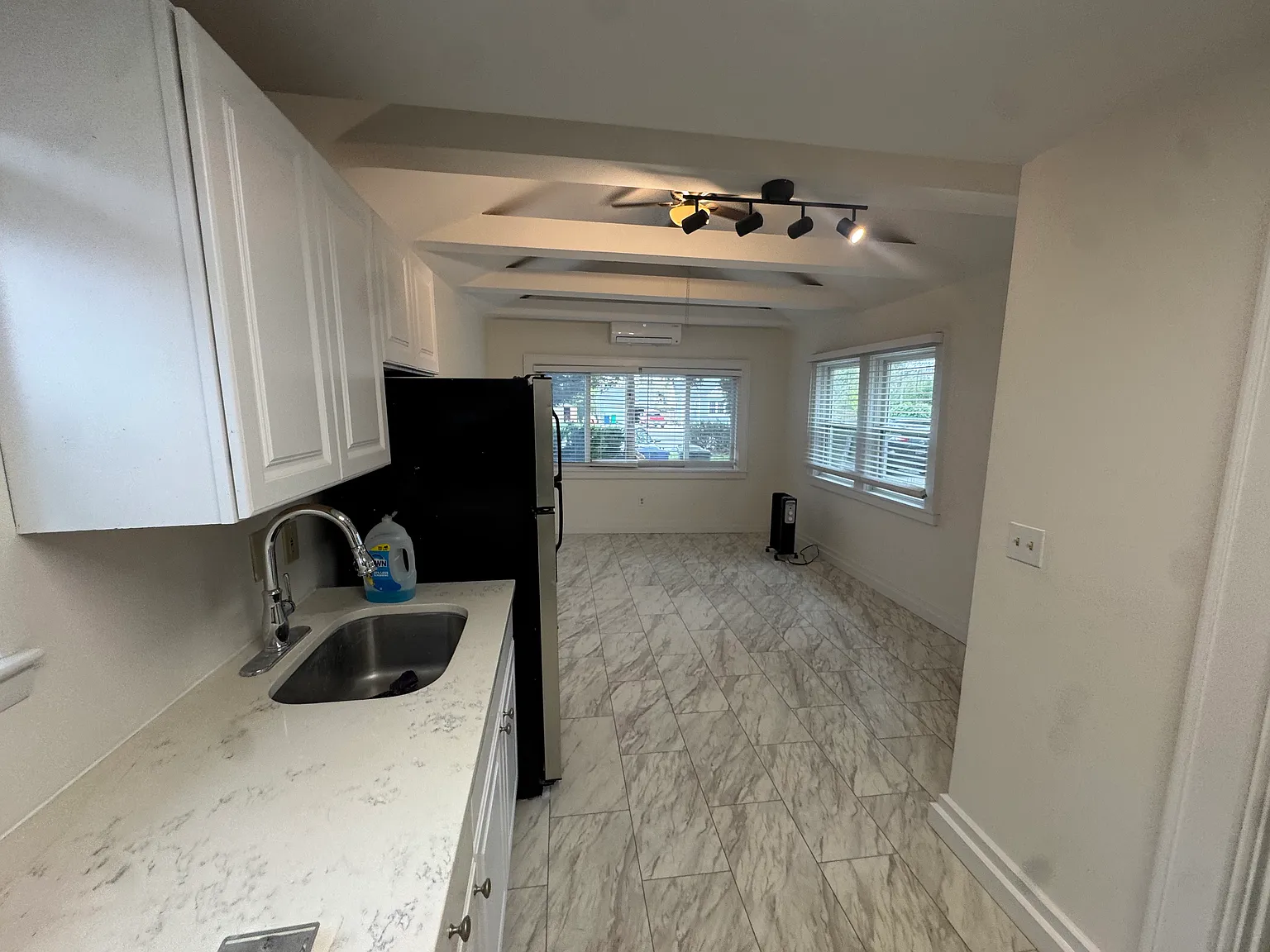 1 bed, $2,550 — Photo 3