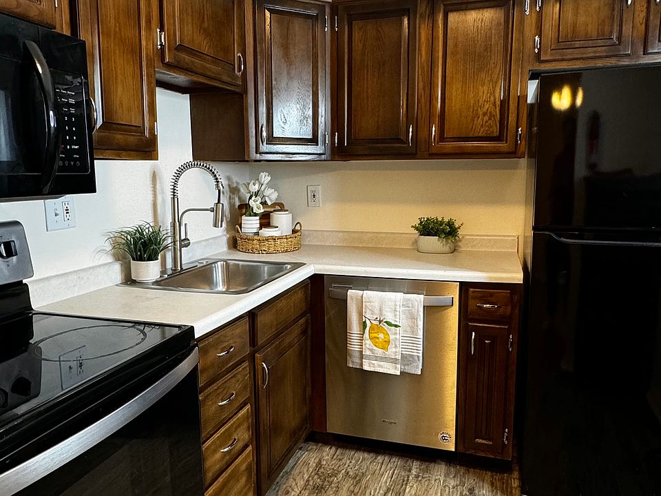 1st image of 3591 Kenbrooke Ct #93