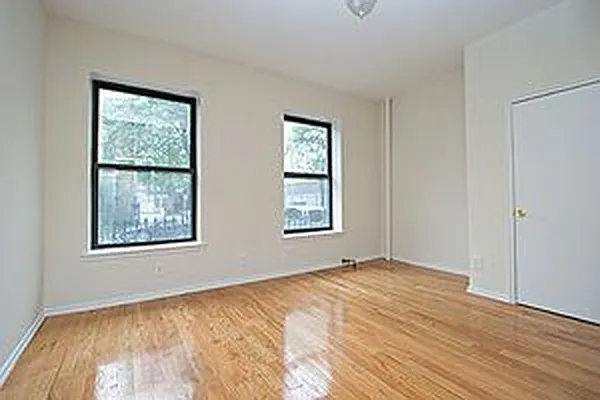 Rented by Manor Management | media 36