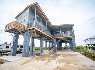 118 Hebert Ln, Grand Isle, LA 70358