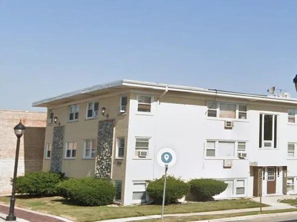 8636 Grand Ave APT 2A, River Grove, IL 60171