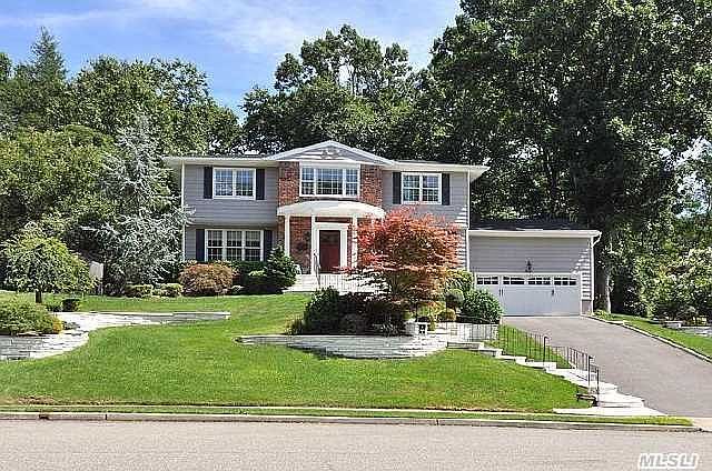 1st image of 7 Huckelberry Ln
