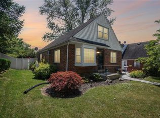 2220 W Greenleaf St, Allentown, PA 18104