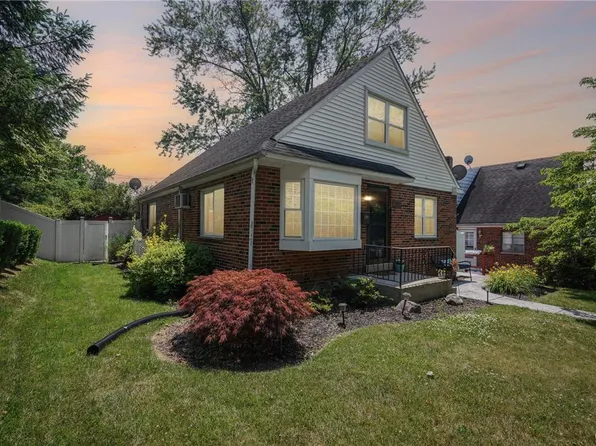 2220 W Greenleaf St, Allentown, PA 18104