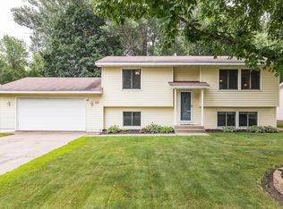 11918 Utah Ave N, Champlin, MN 55316