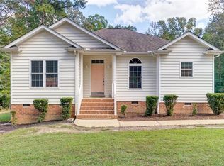 7231 Hughes Rd, Sandston, VA 23150