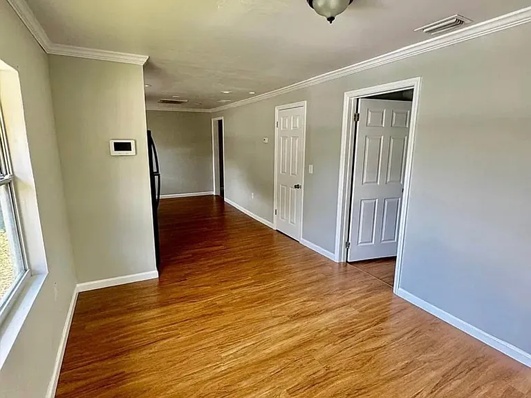 1605 E 29th Ave — Photo 10