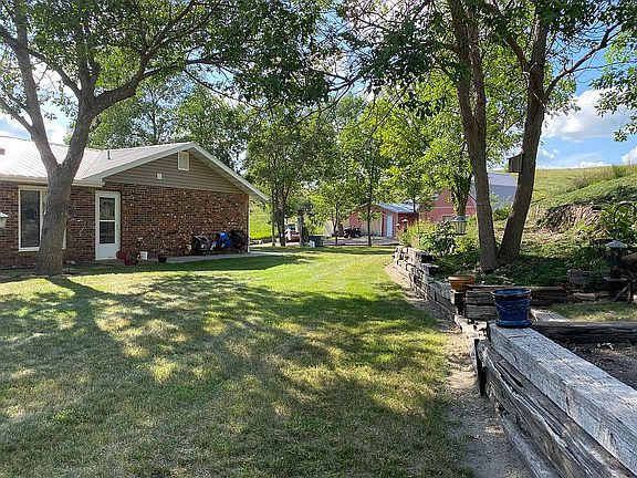 5th image of 8600 County Road 15 W