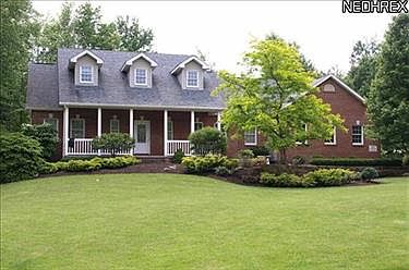 1st image of 902 Parkside Pl