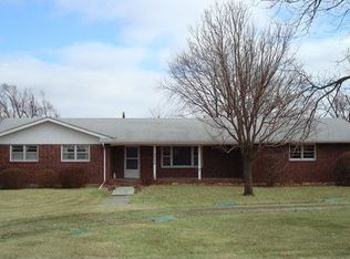 2220 Casement Rd, Manhattan, KS 66502