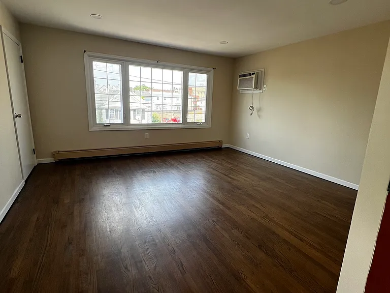 321 Central Ave — Photo 3