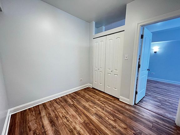 5th image of 2320 N Commonwealth Ave #A