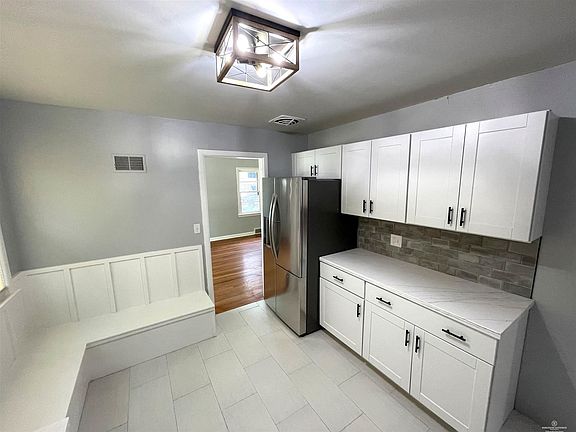 5th image of 2227 S 50th St