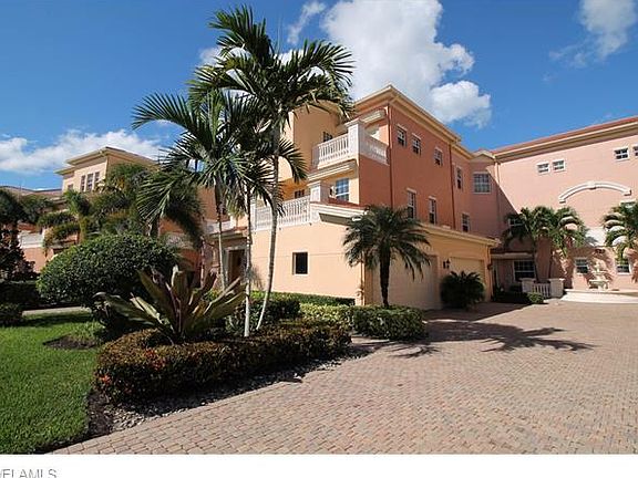 2nd image of 522 Avellino Isles Cir APT 5201