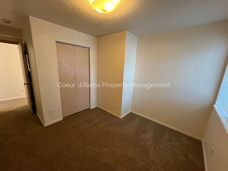 845 N Siony Ln — Photo 7