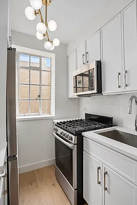 Kitchen, photo 2