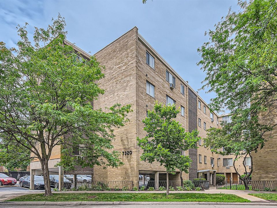 1st image of 7320 N Rogers Ave APT 215
